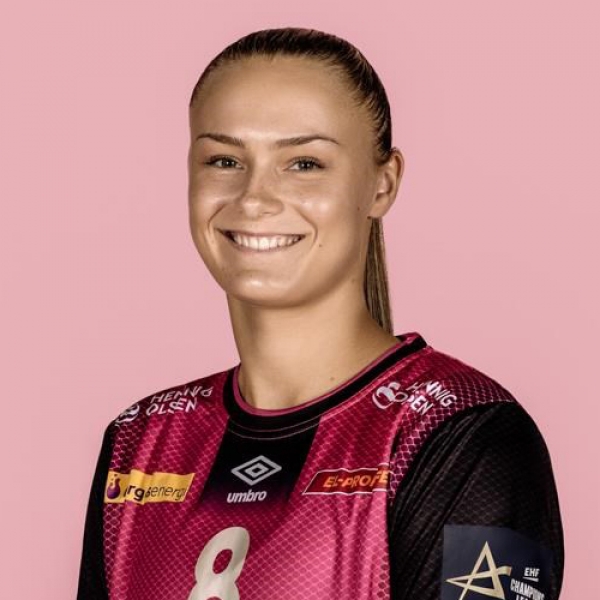 Karine  Dahlum